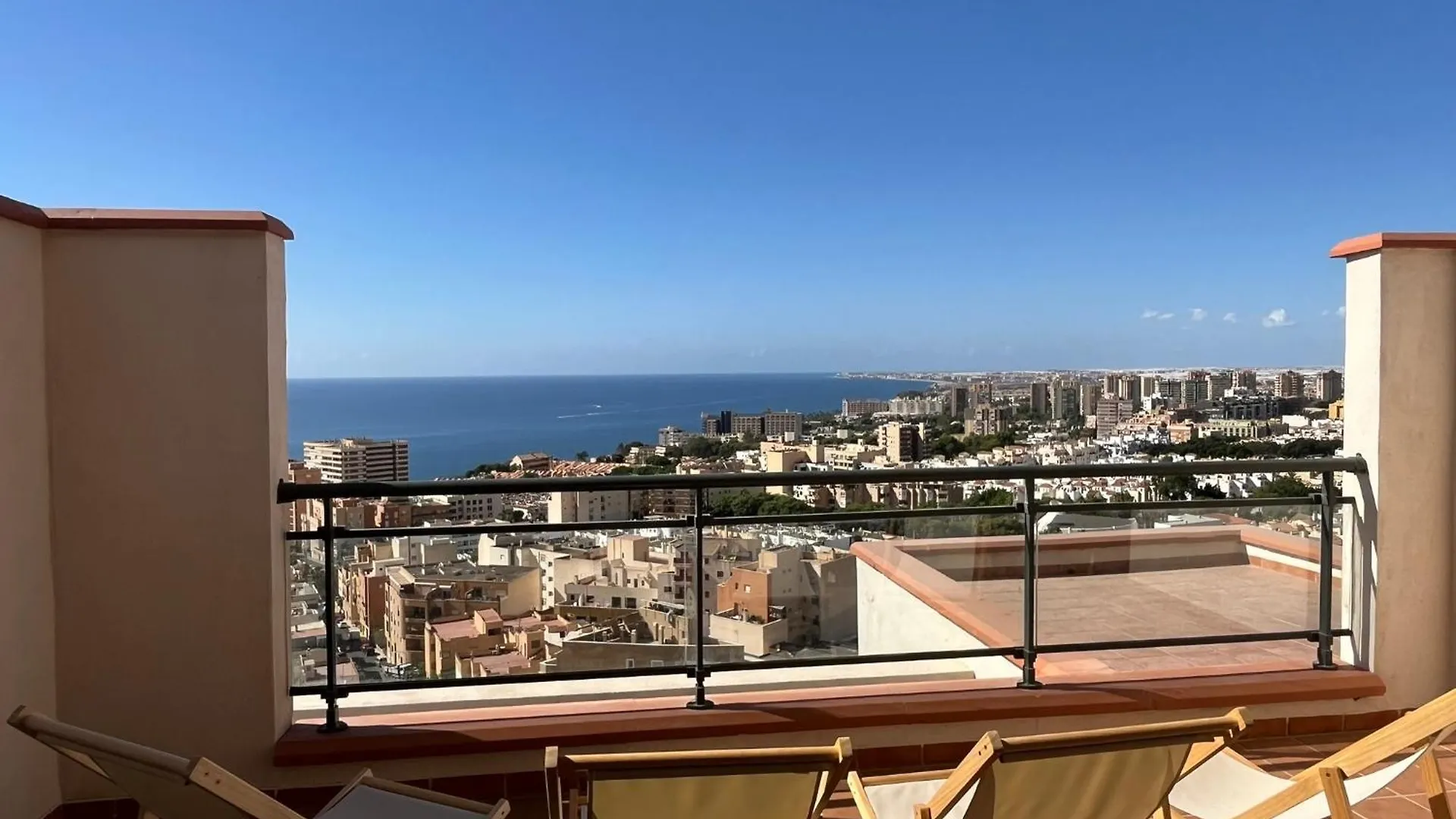 Espacioso Duplex Con Terraza Y Vistas Aguadulce  Aguadulce (Almeria)